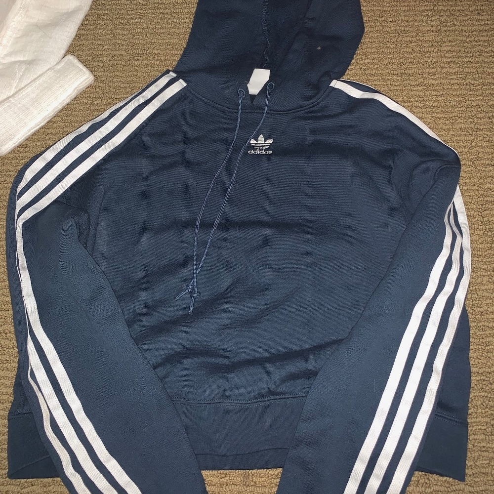 Adidas Sweatshirt